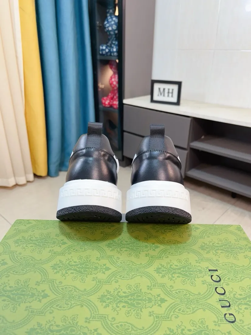 Men's shoes 💰458🌹🌹[GUCCI] Gucci's new lace-up casual men's shoes are on the market first, and the materials and workmanship are superior to all versions on the market. The highest quality shipped first-layer cowhide with imported original perforated materials➕Genuine leather lining, privately molded soft outsole, high foot comfort, imported special materials highlight the brand's unique charm, high-end customization 38-44